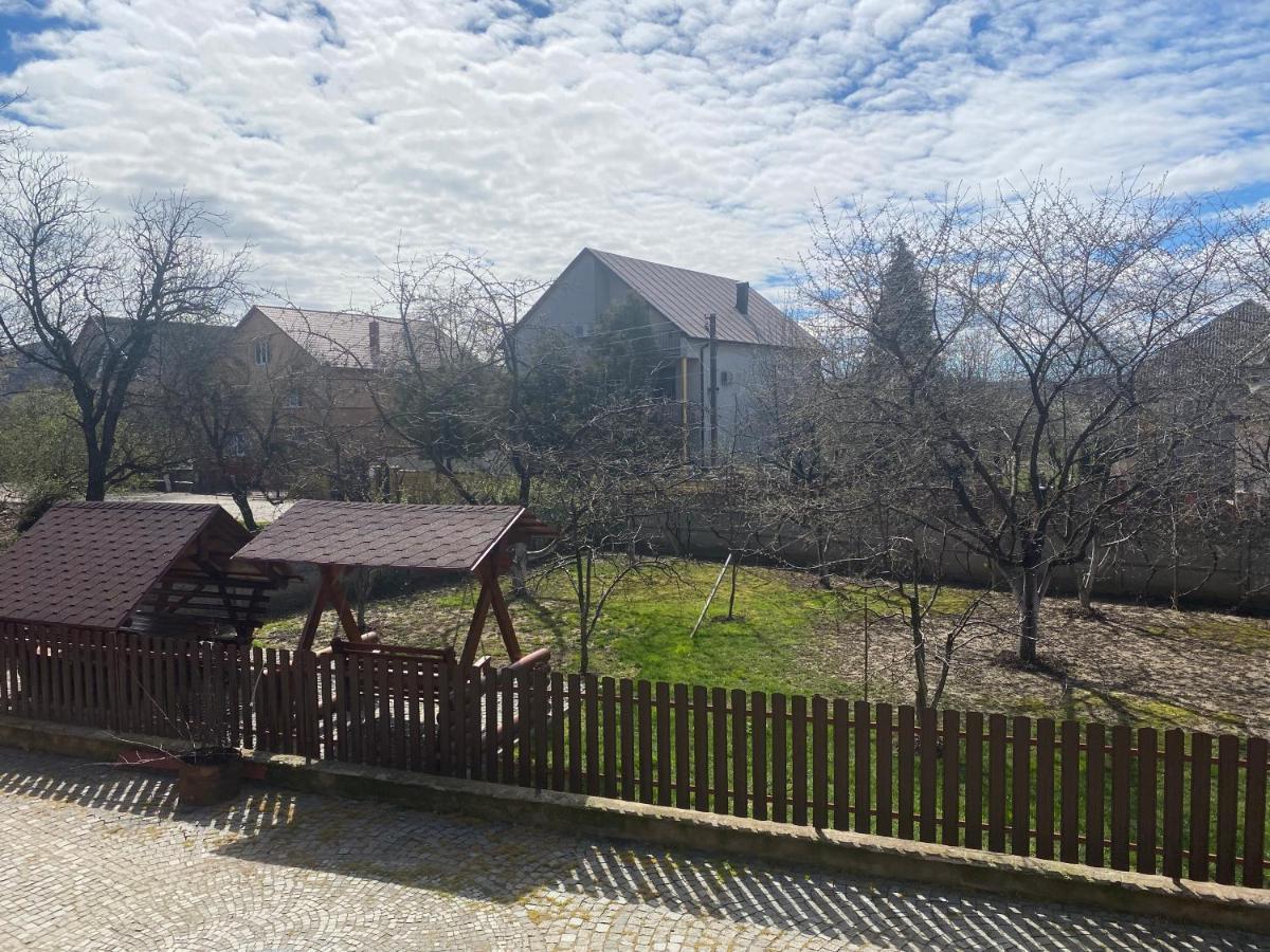 Катерина Hotel Chynadiyovo Bagian luar foto