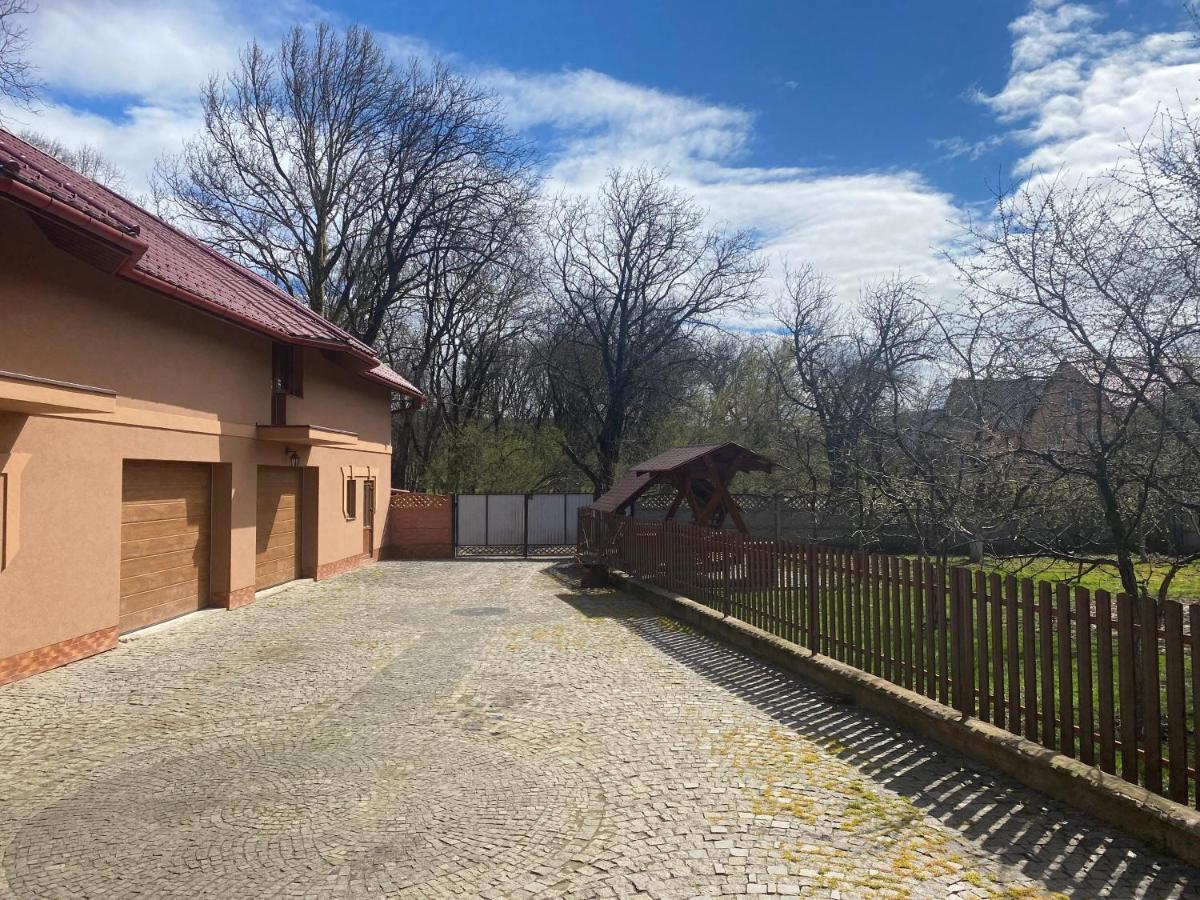 Катерина Hotel Chynadiyovo Bagian luar foto